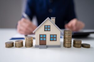 Leia mais sobre o artigo Correção monetária em contrato imobiliário com prazo menor que 12 meses é ilegal